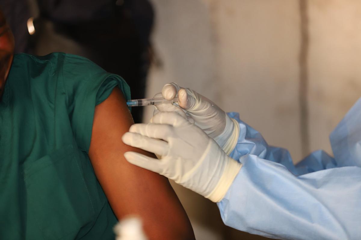 Ebola Bundibugyo : Deux essais cliniques prometteurs en cours en Ituri pour vaincre la souche sans vaccin