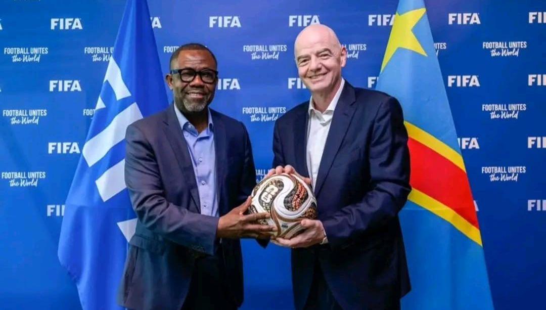 FECOFA : Véron Mosengo-Omba présente son plan de refondation du football congolais à Gianni Infantino