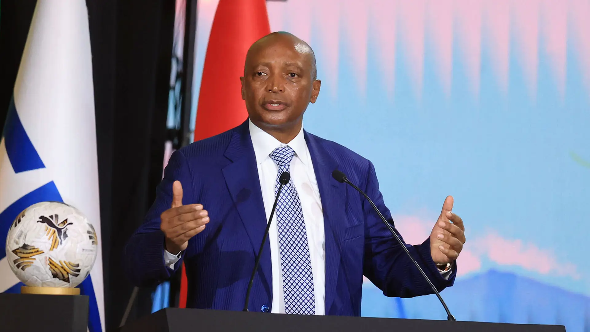 CAN : Patrice Motsepe envisage un retour au rythme de deux ans